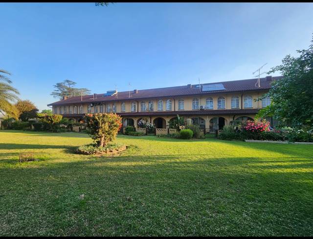 2 BEDROOM TOWNHOUSE FOR SALE IN THREE RIVERS